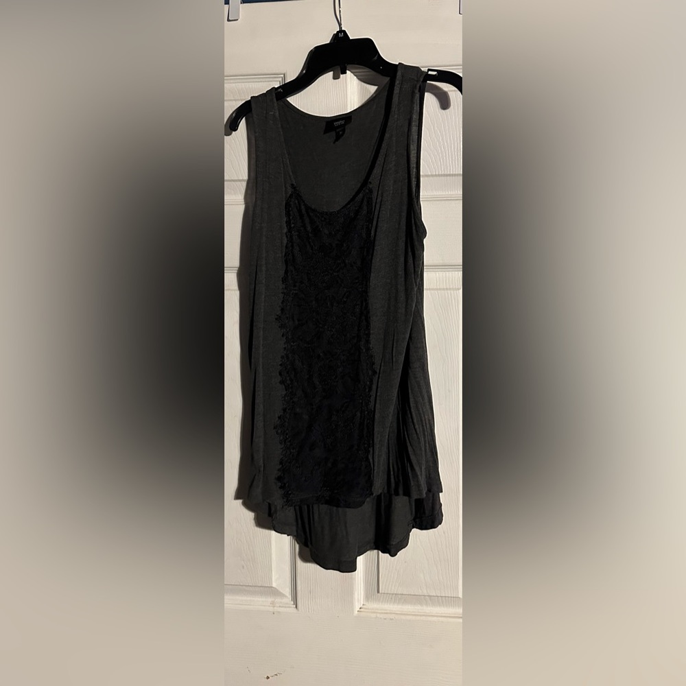 Mossimo lace hi-lo shirt